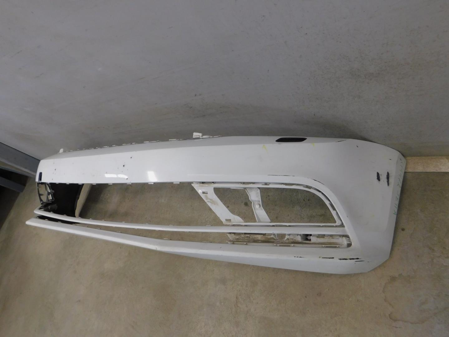 Бампер передний