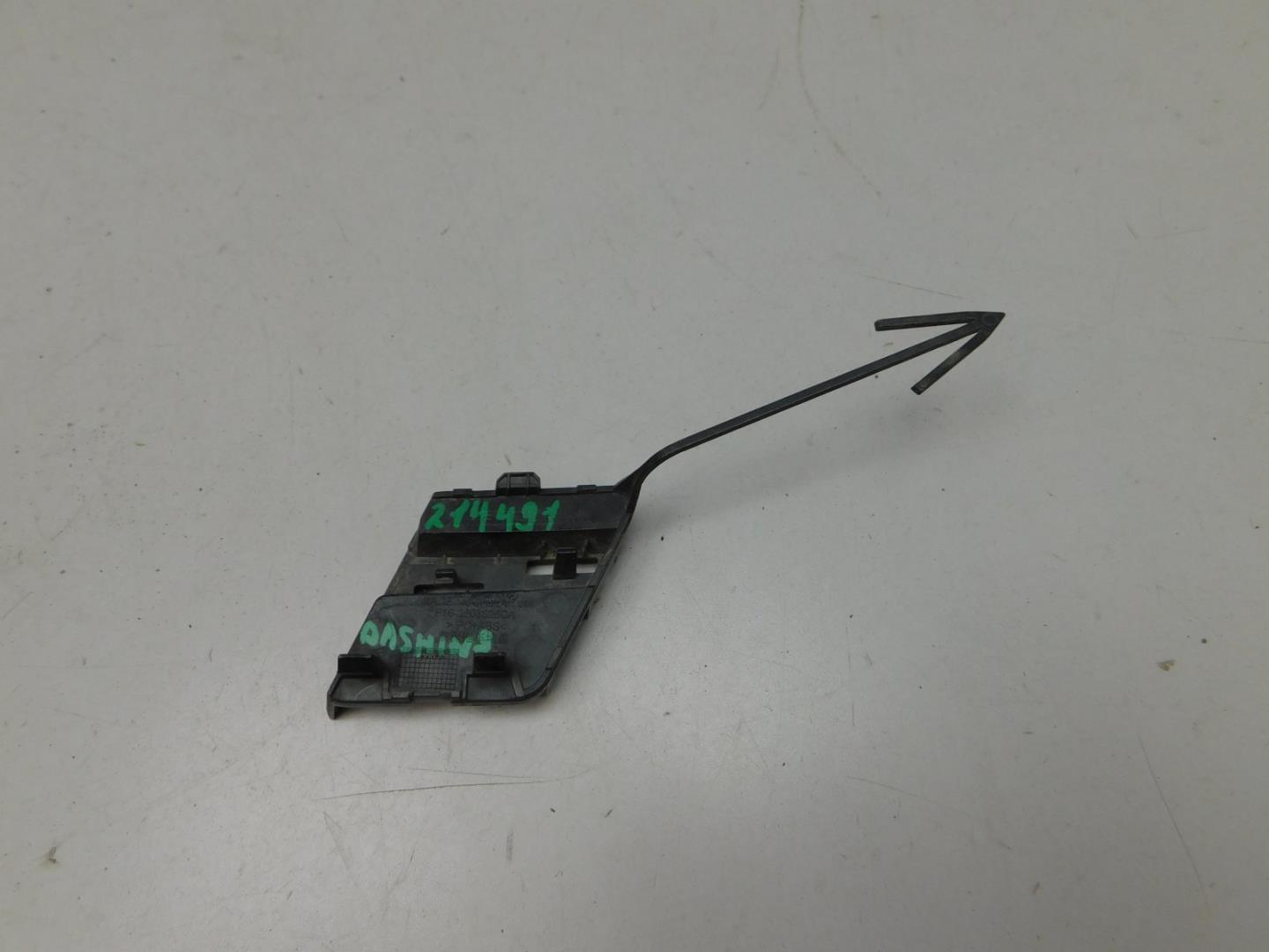 Заглушка буксировочного крюка