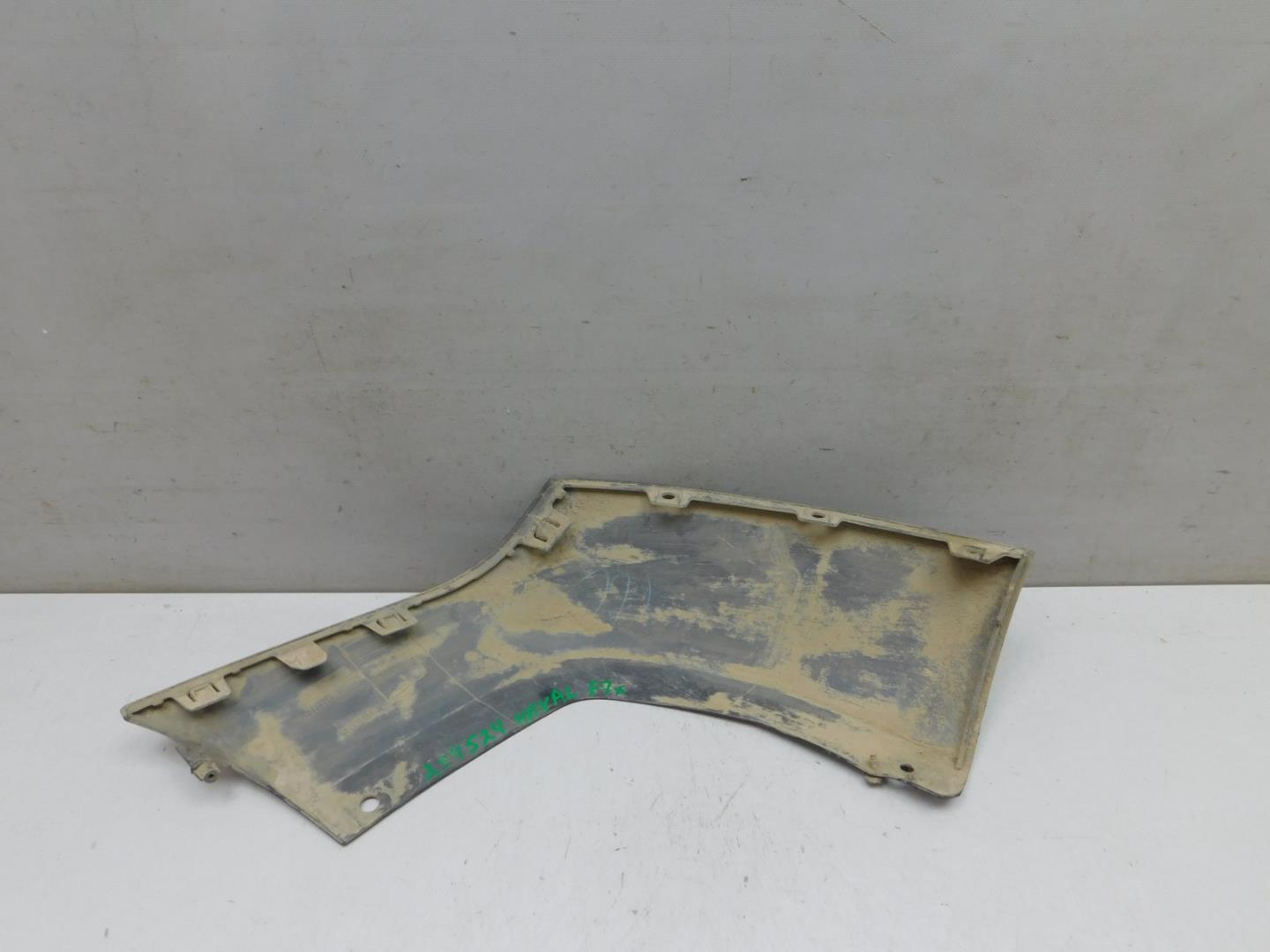 Накладка заднего бампера левая