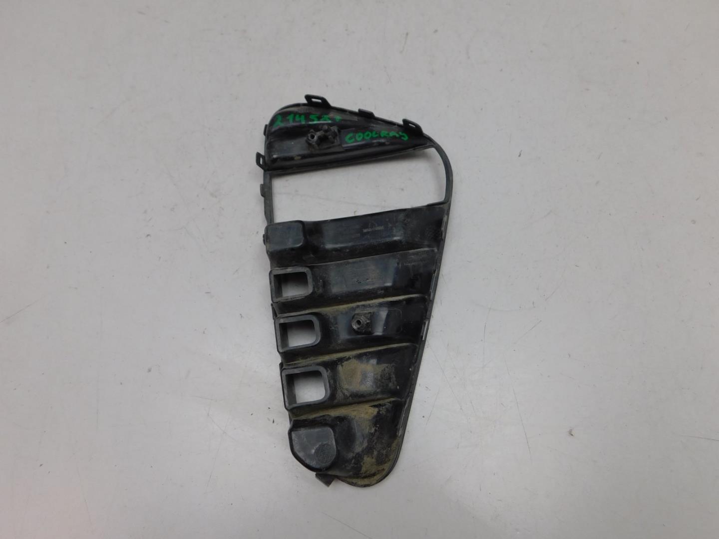 Решетка в бампер левая