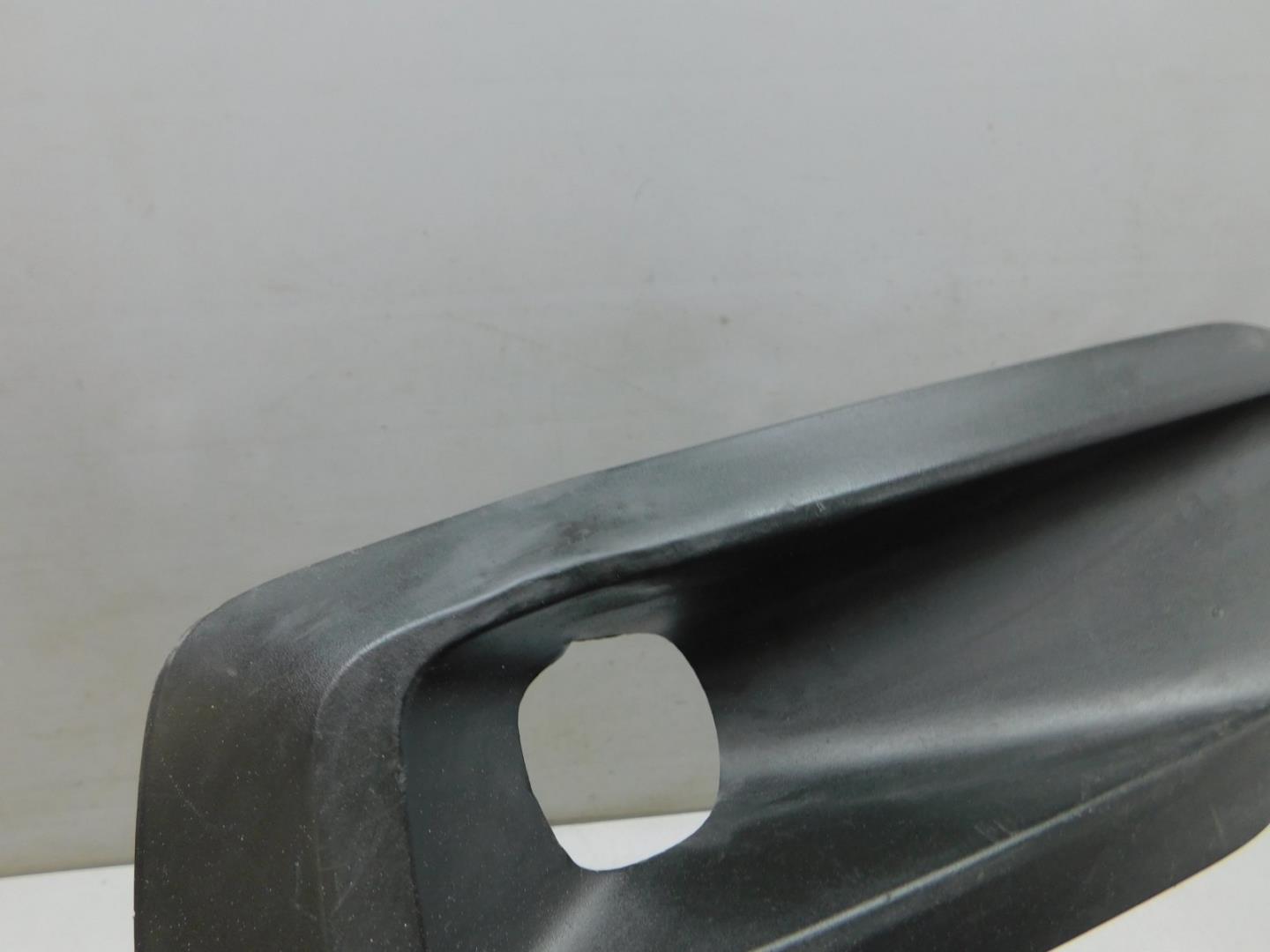 Решетка в бампер правая