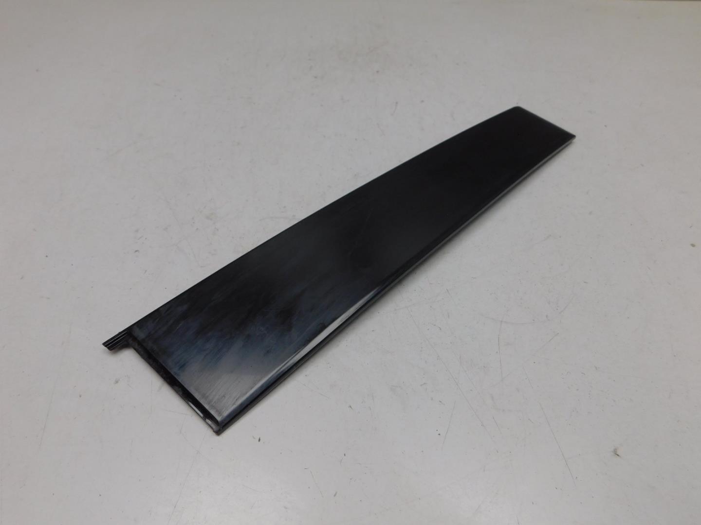 Накладка двери задней левой