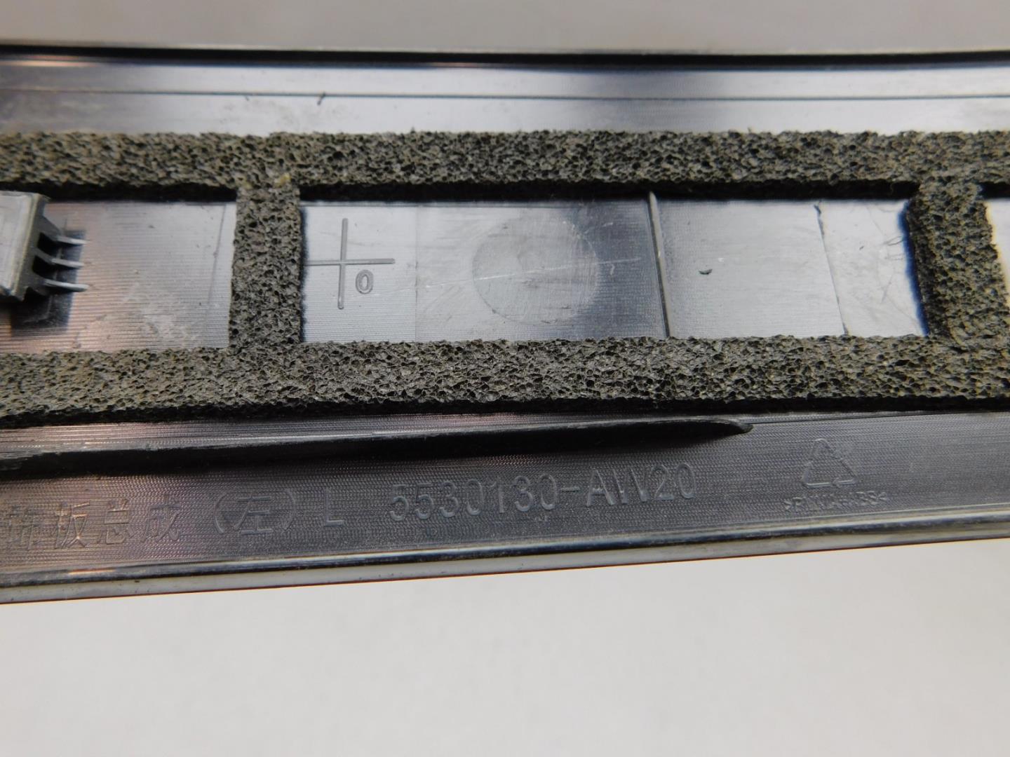 Накладка двери задней левой