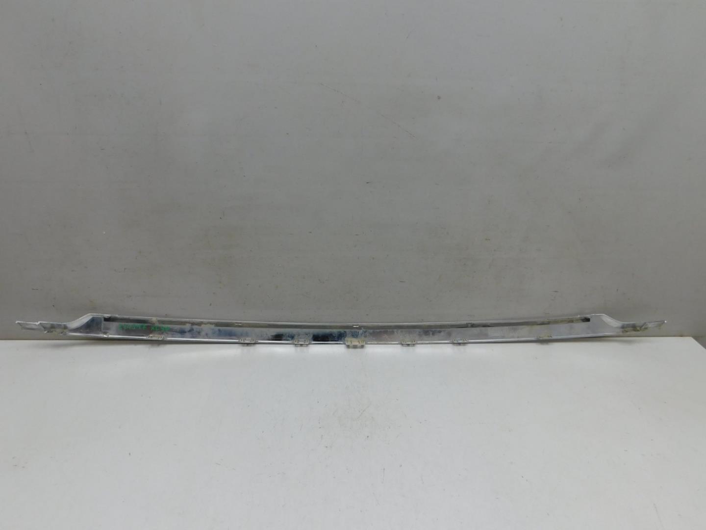 Молдинг заднего бампера