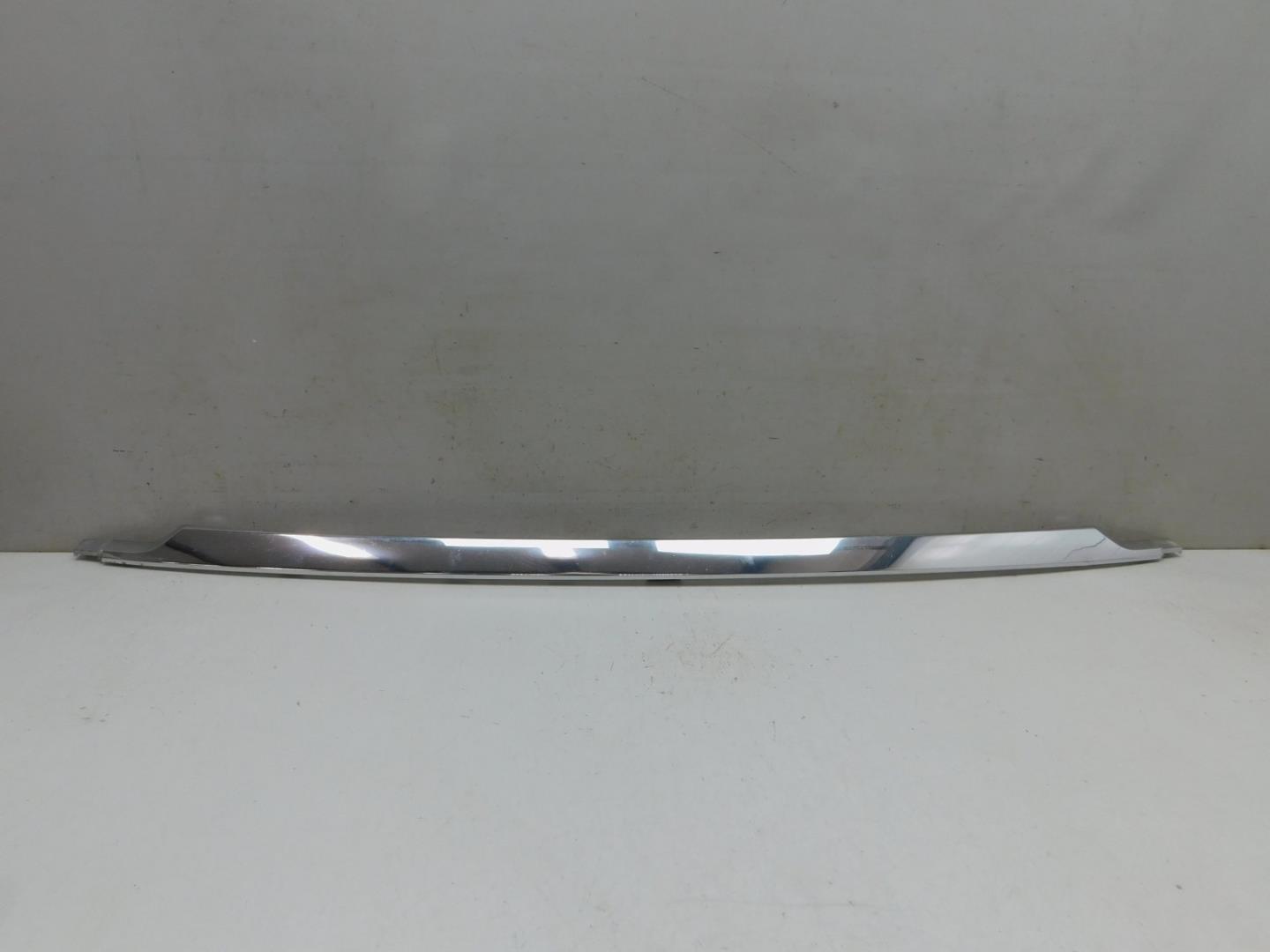 Молдинг заднего бампера