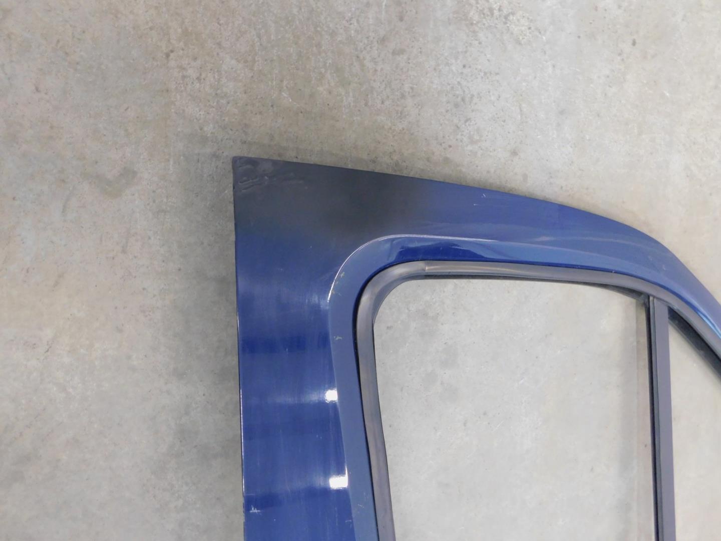 Дверь передняя правая