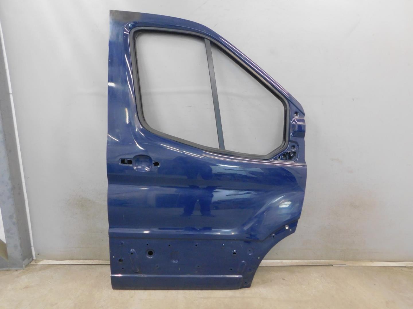 Дверь передняя правая