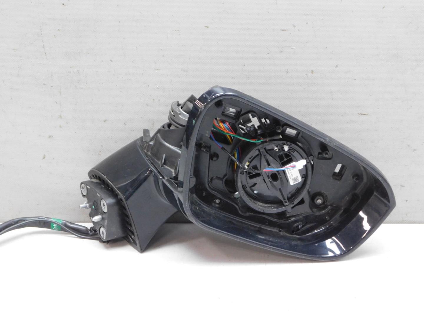 Зеркало правое электрическое