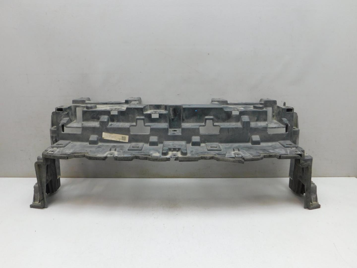 Кронштейн переднего бампера