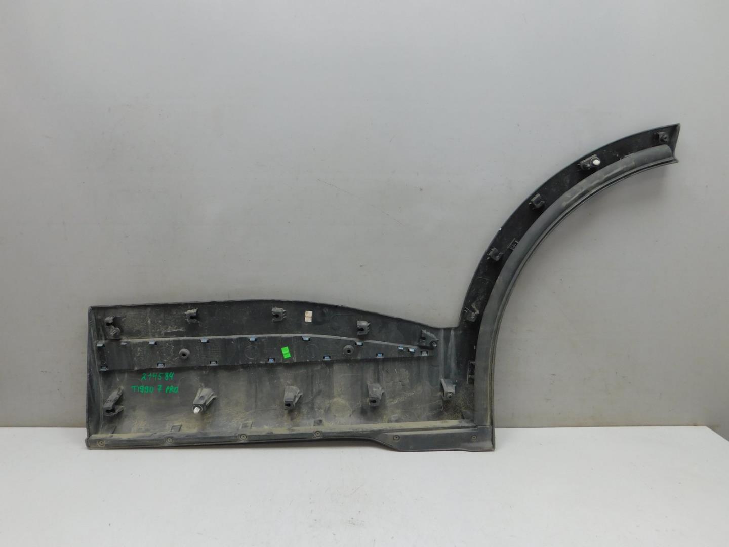 Накладка двери задней правой