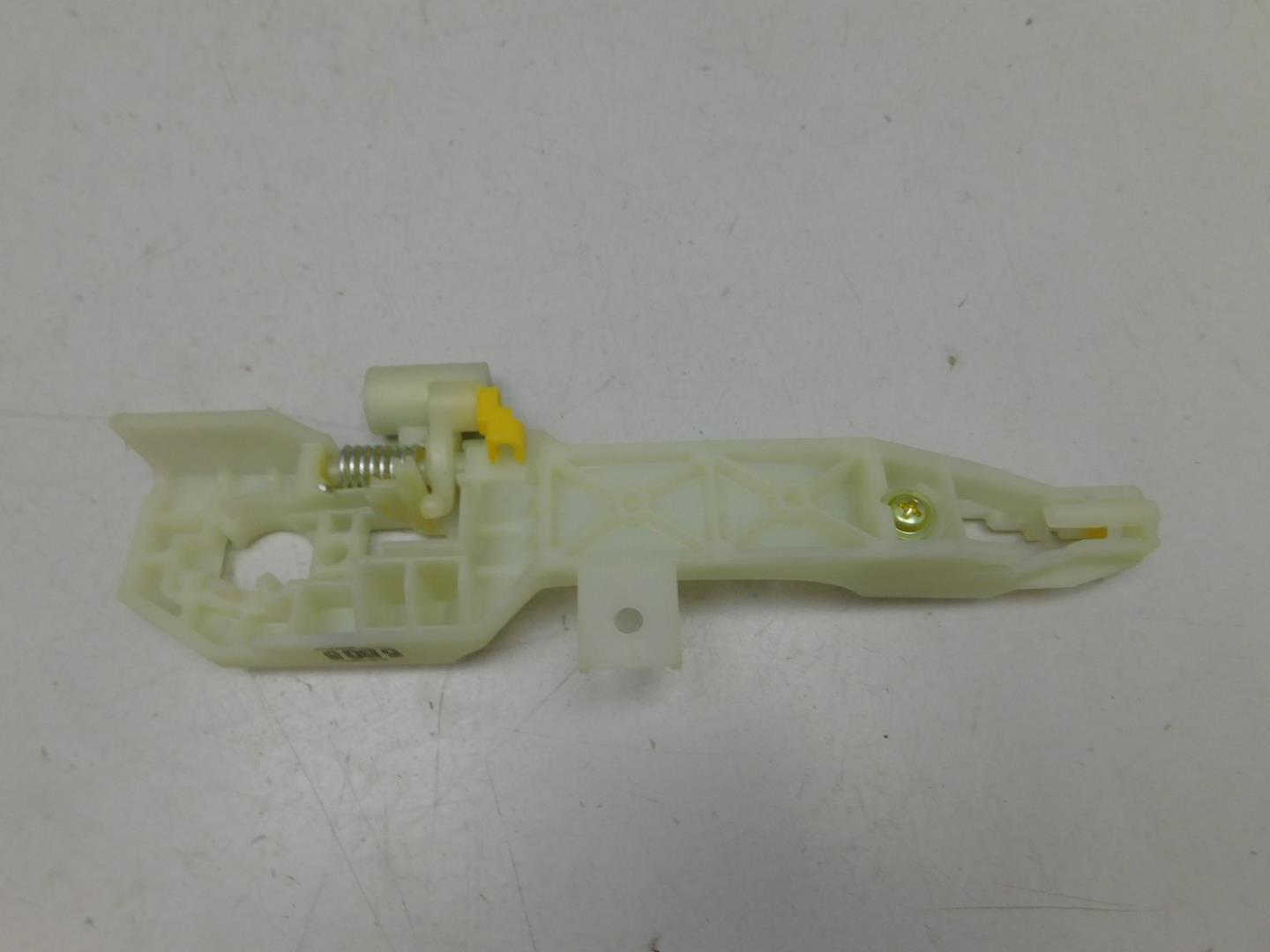 Ручка двери передней наружная левая