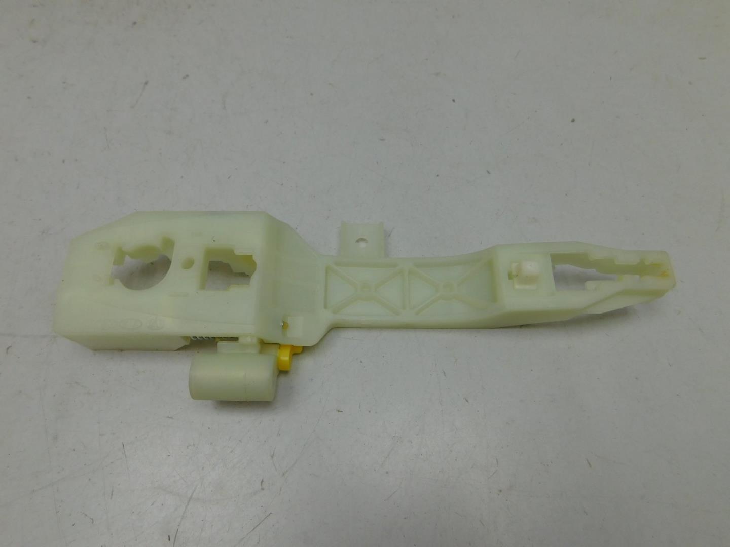 Ручка двери передней наружная левая