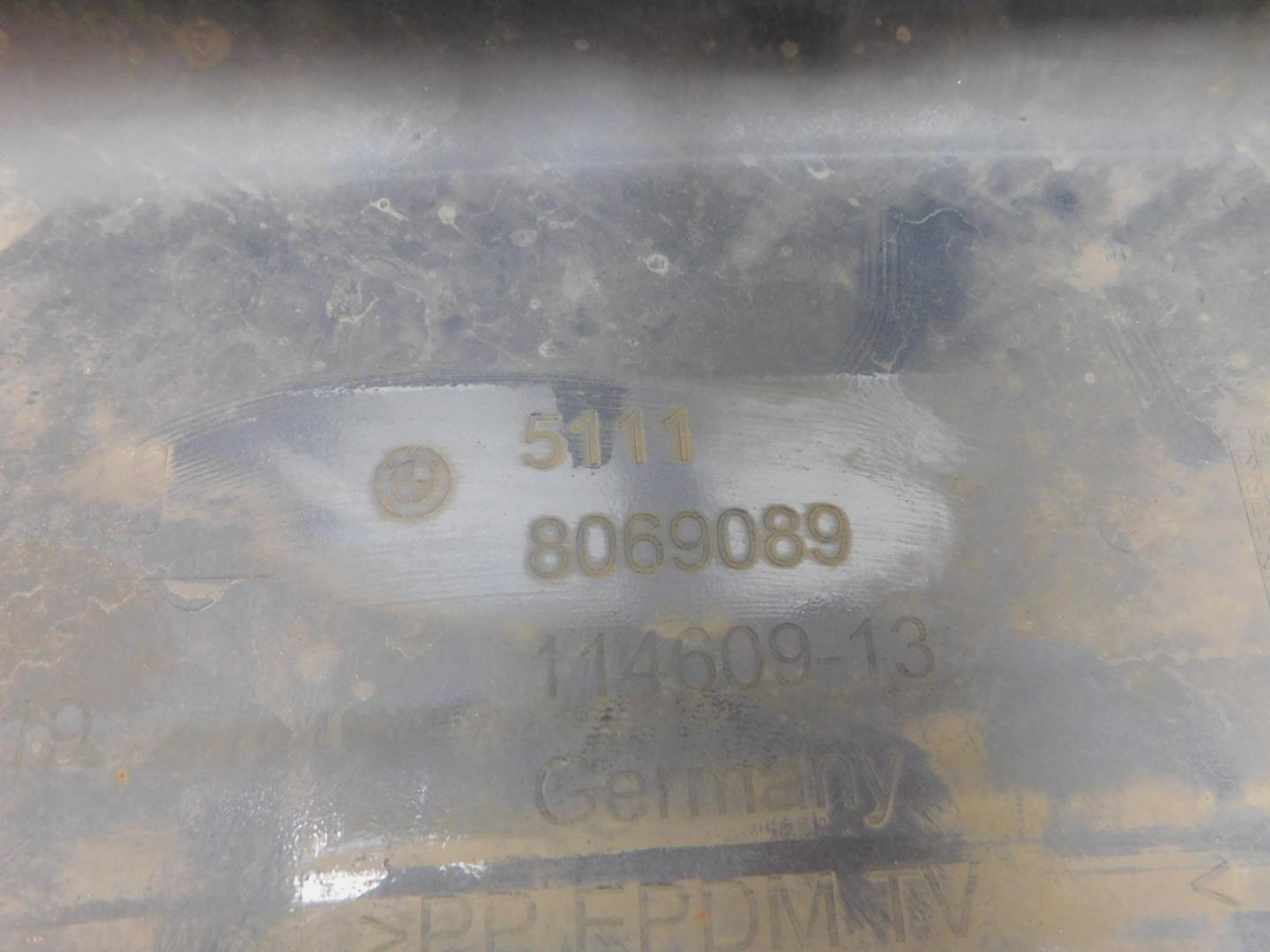 Накладка переднего бампера