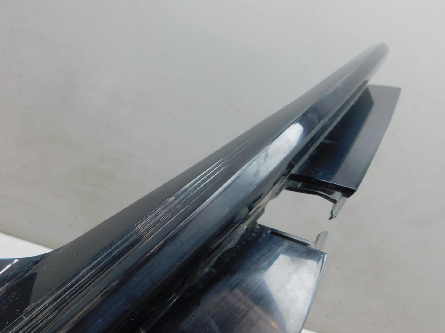 Накладка переднего бампера