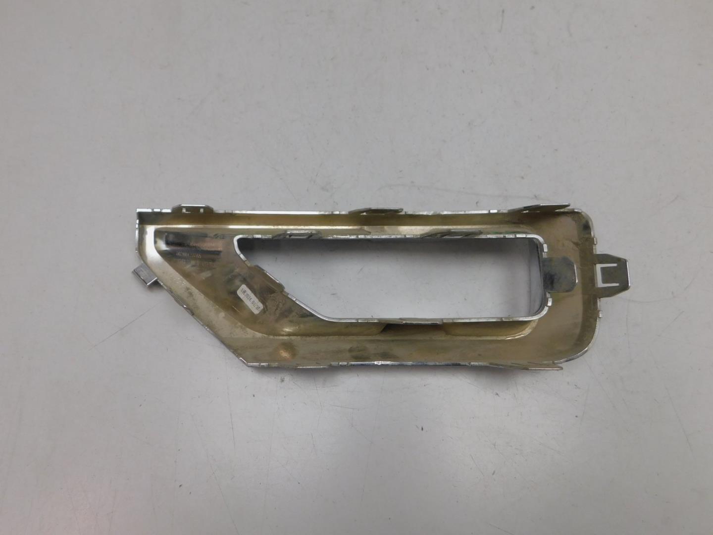 Накладка заднего бампера левая