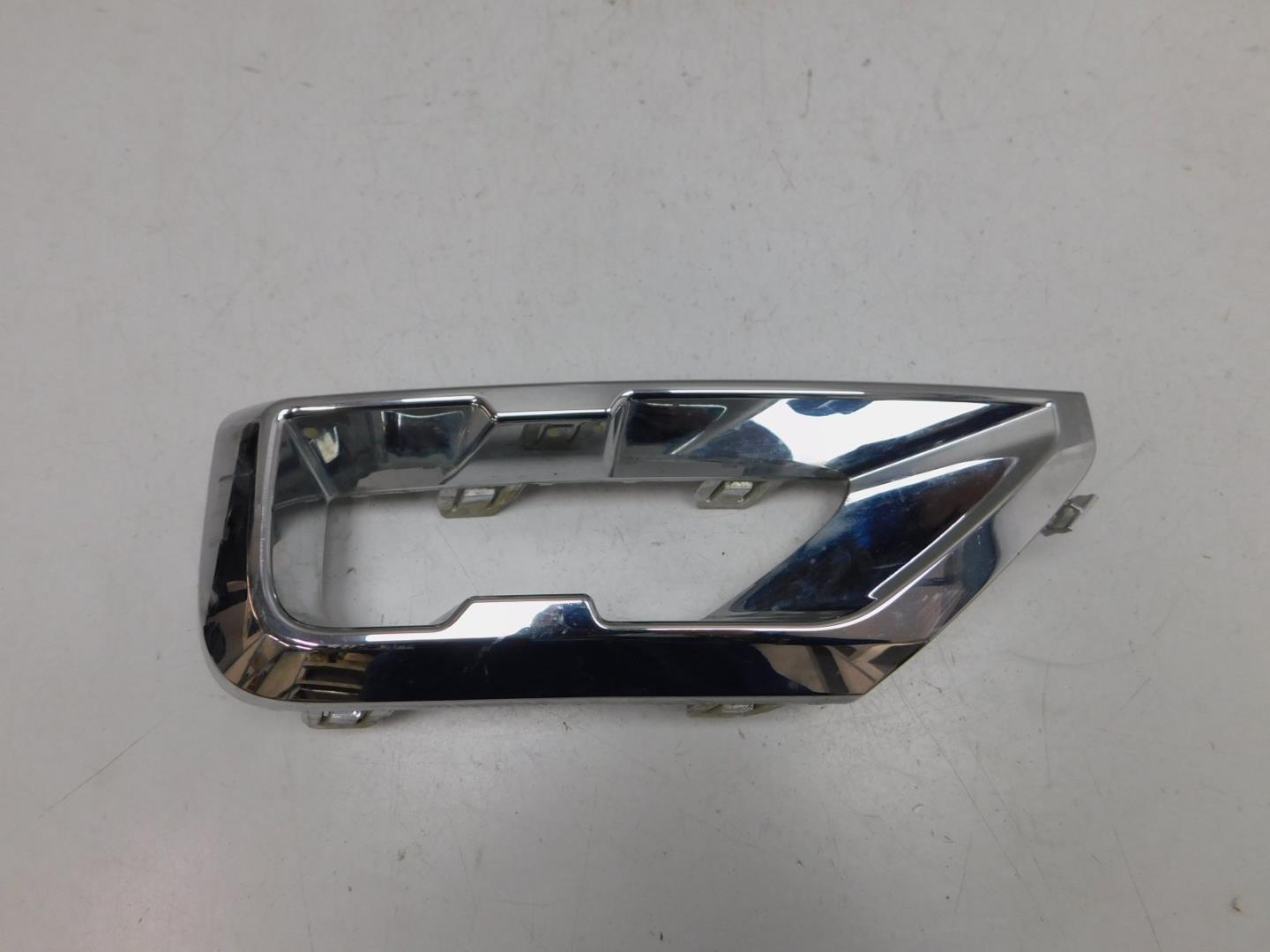 Накладка заднего бампера левая