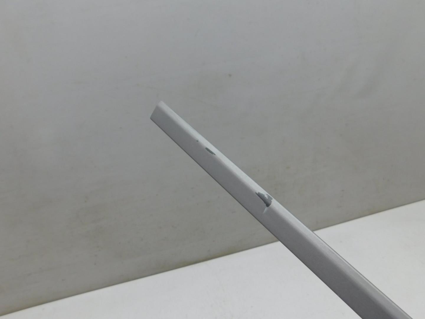 Молдинг заднего бампера