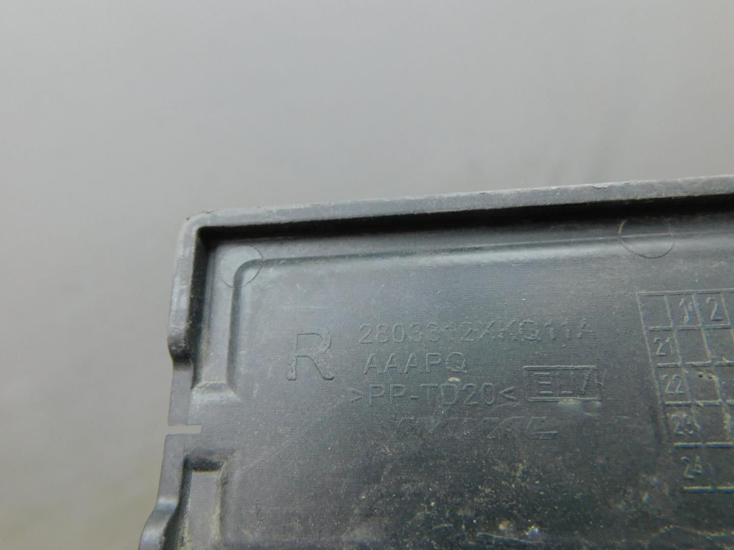 Кронштейн переднего бампера