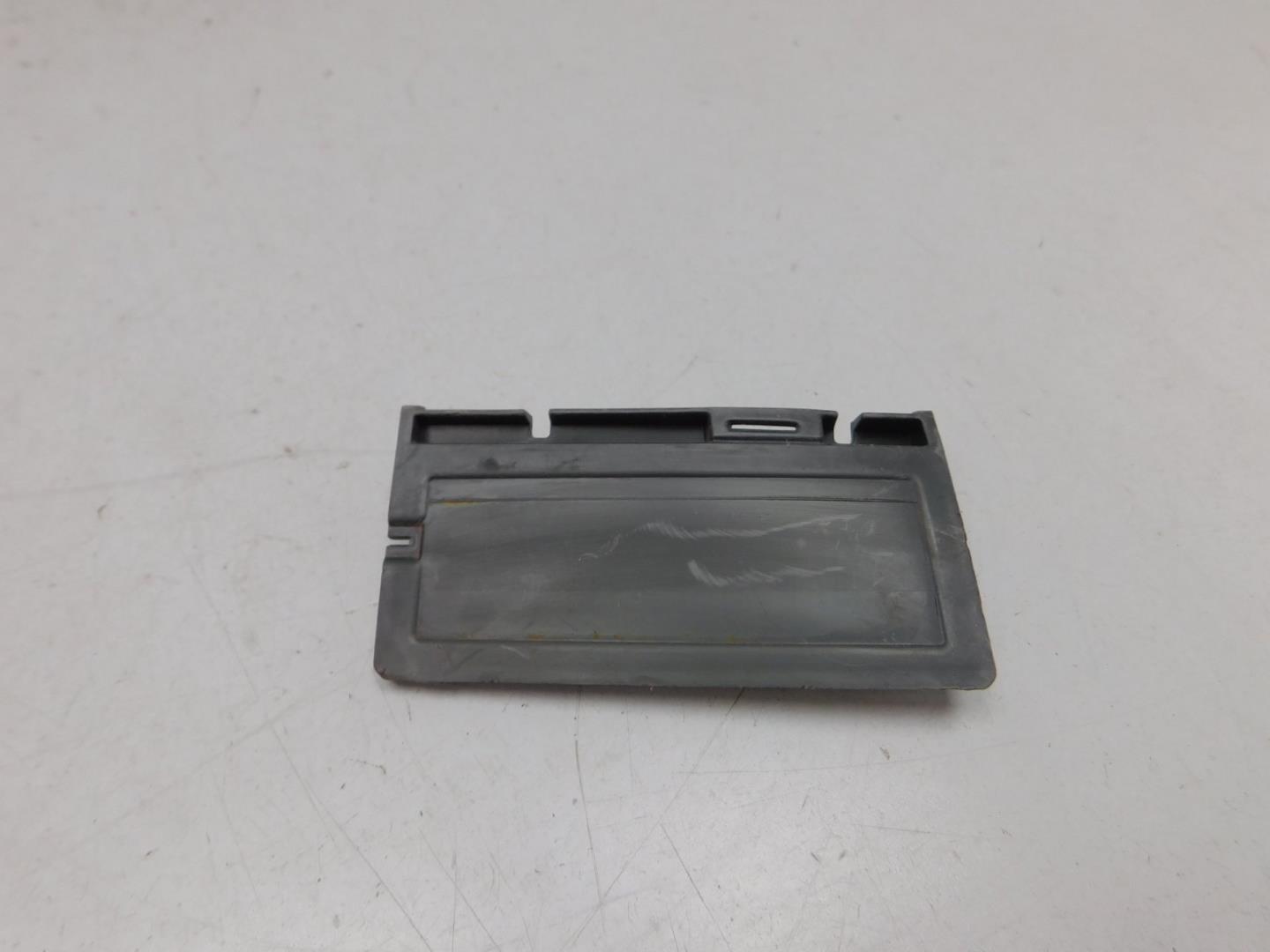 Кронштейн переднего бампера