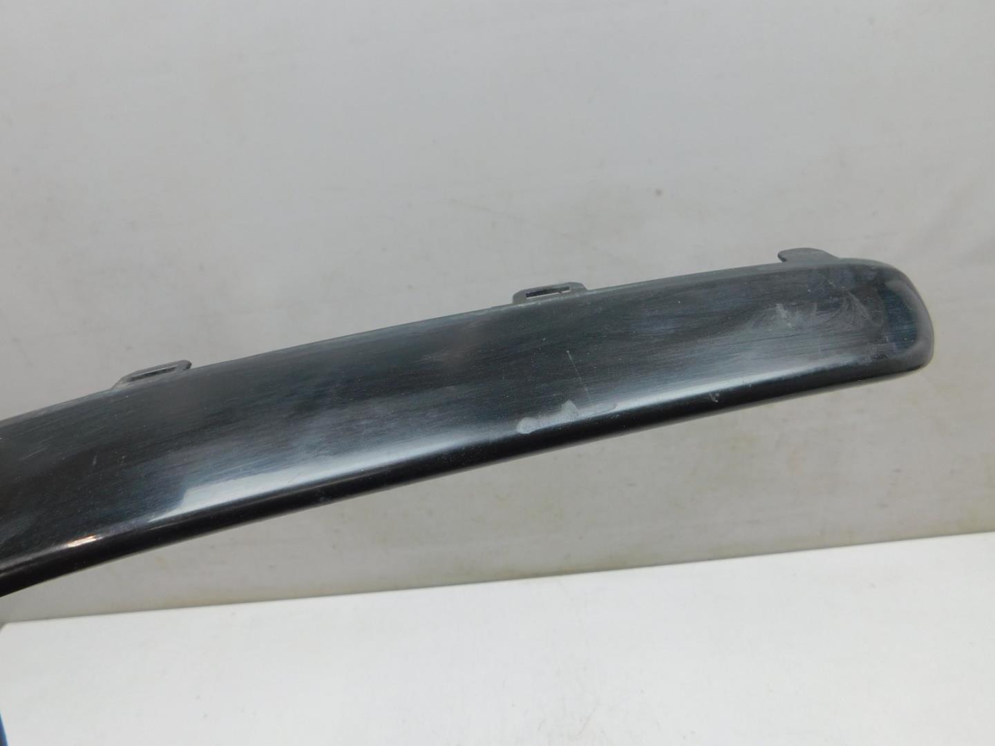 Накладка переднего бампера