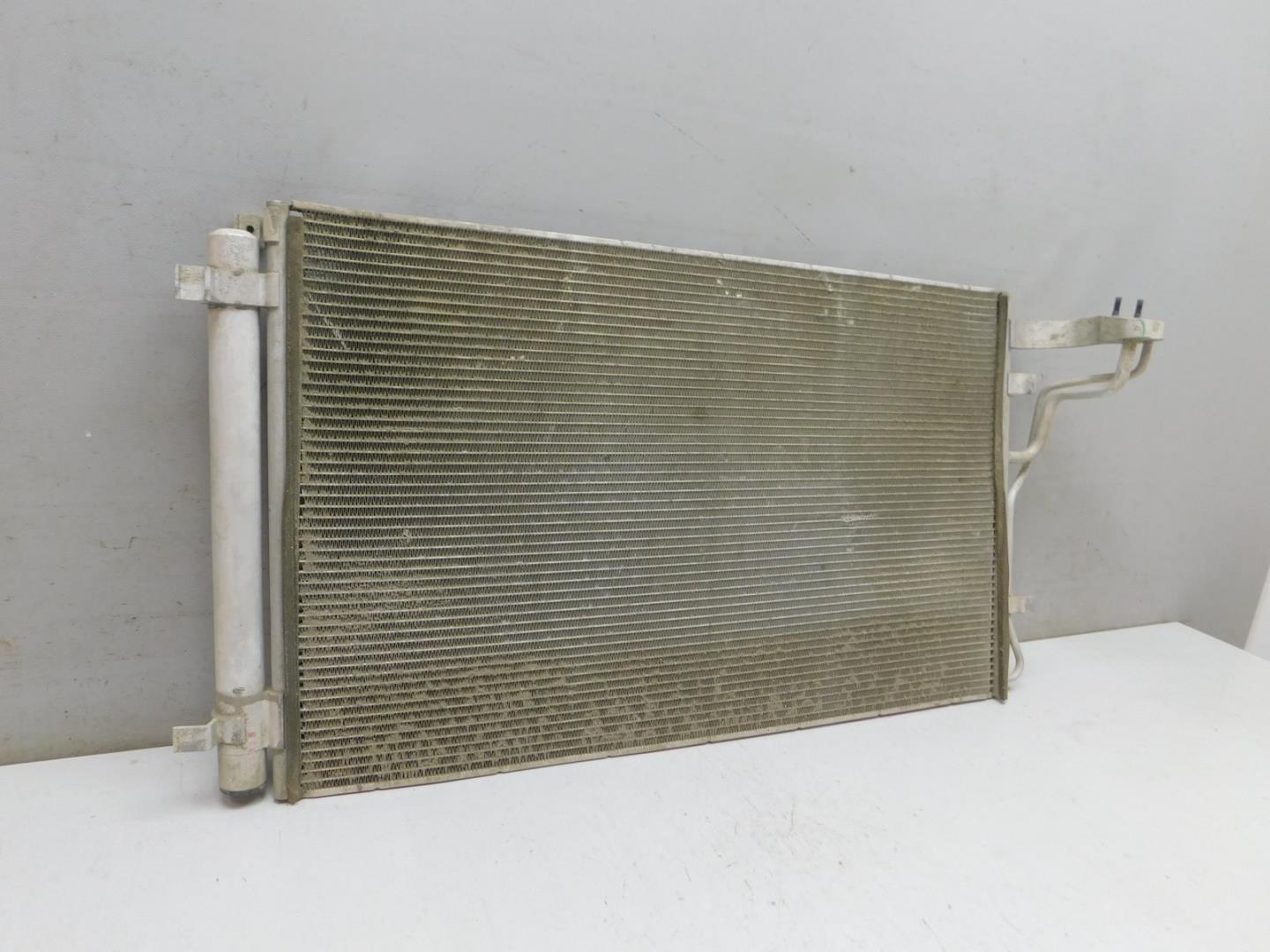 Радиатор кондиционера / конденсер