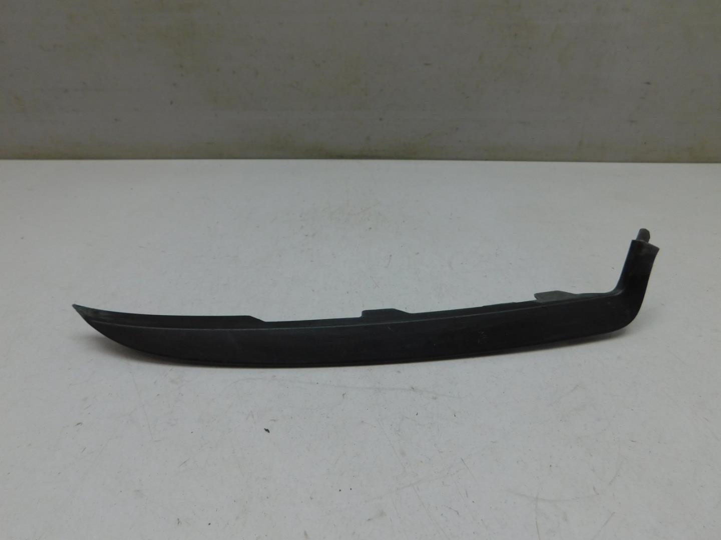 Планка под фары