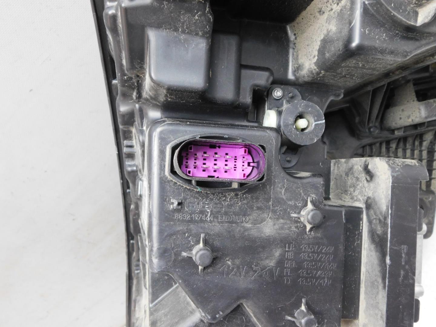 Фара правая