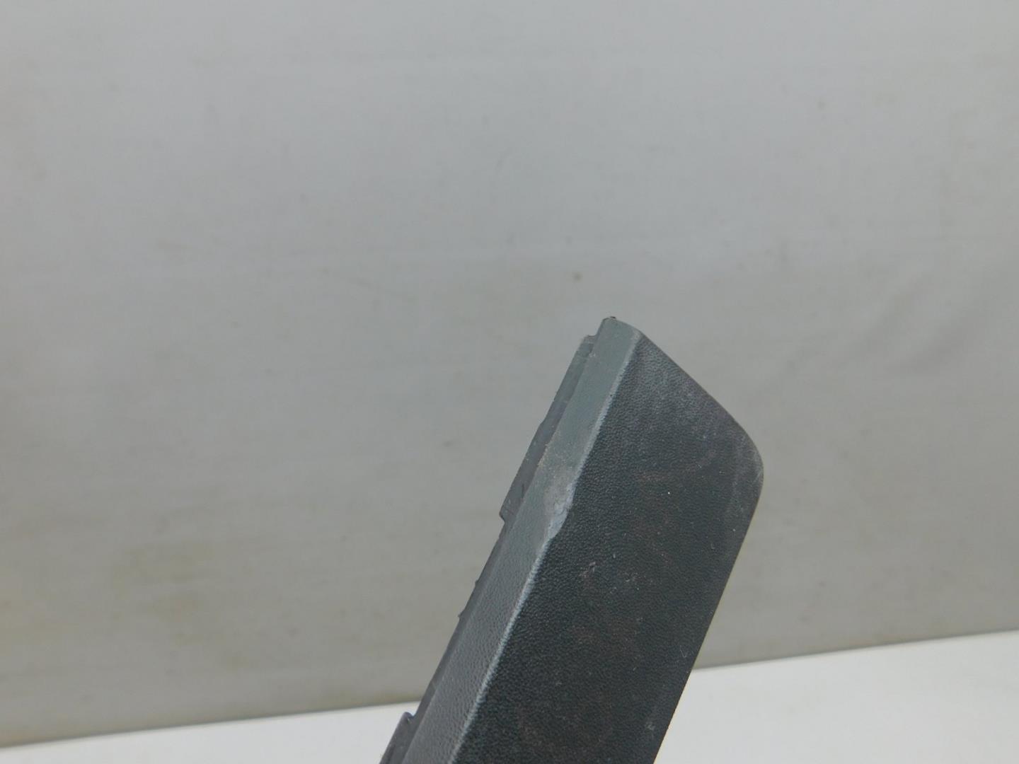 Заглушка буксировочного крюка