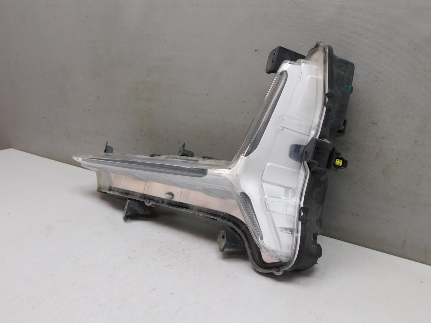 Габарит передний левый