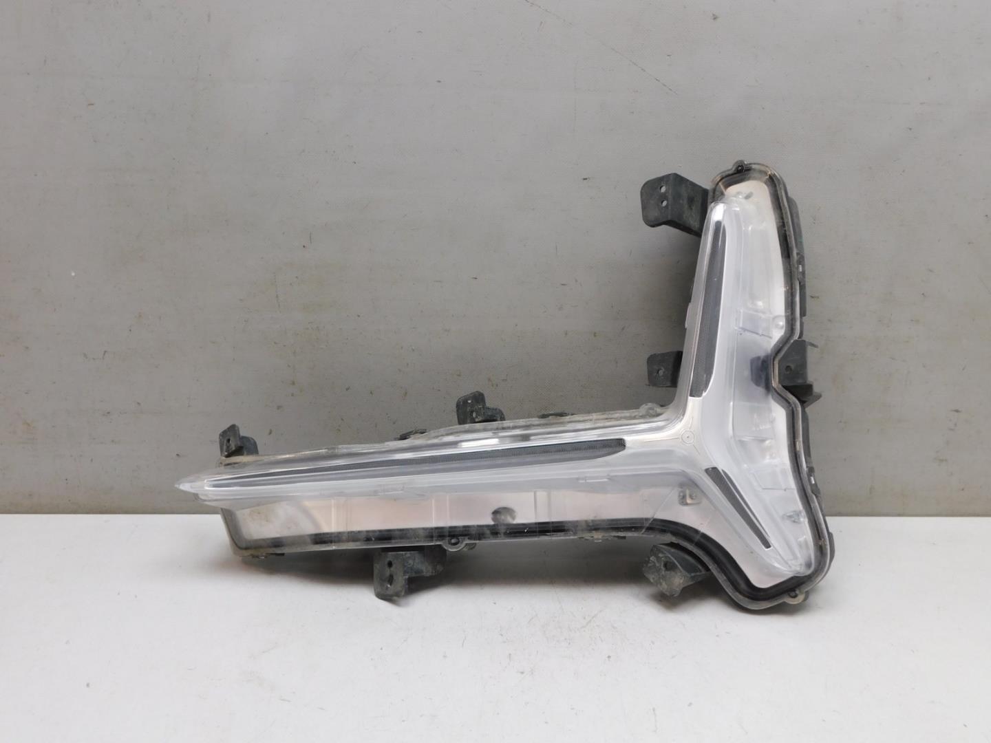 Габарит передний левый