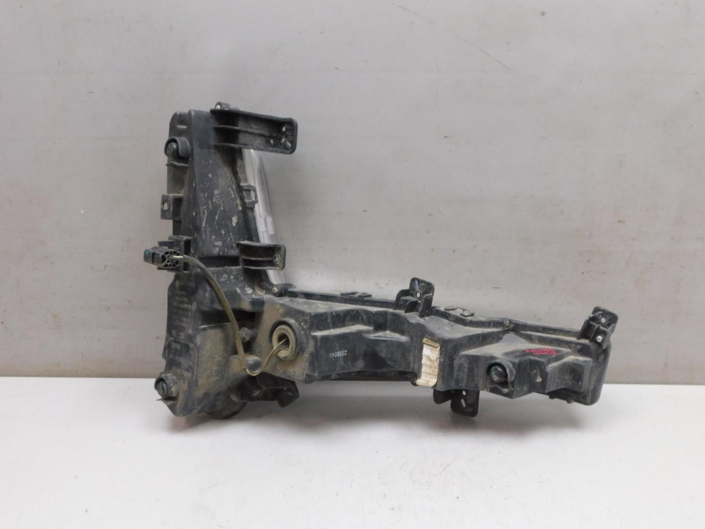 Габарит передний левый