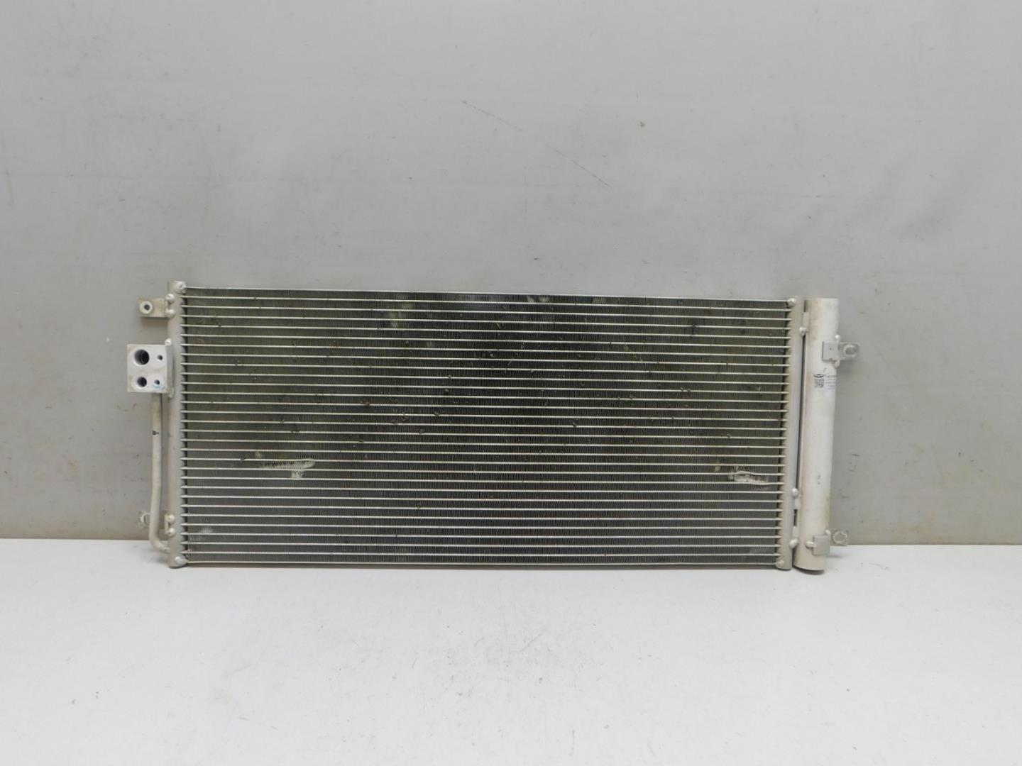 Радиатор кондиционера / конденсер