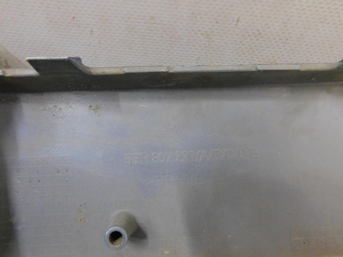 Бампер передний