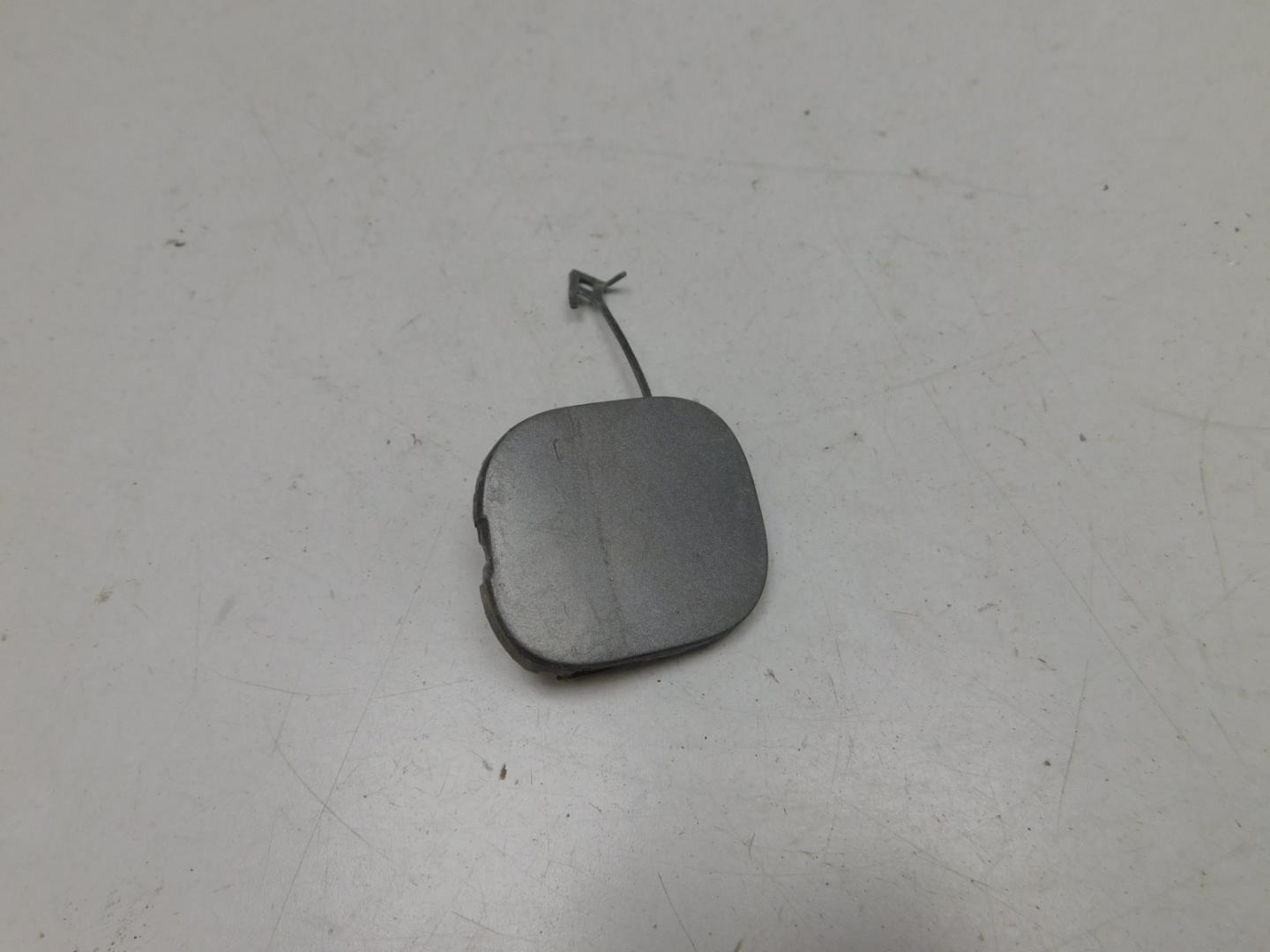 Заглушка буксировочного крюка