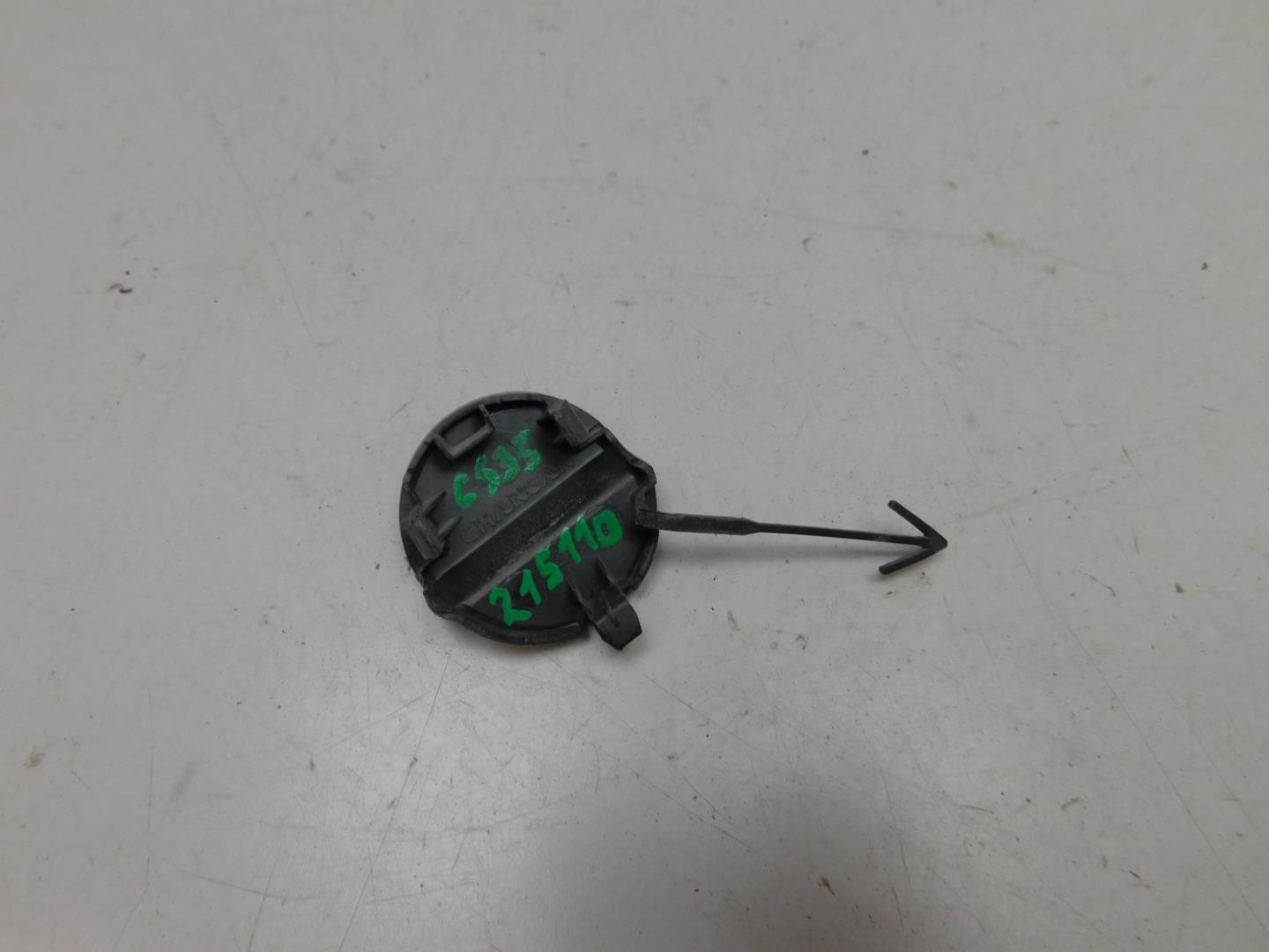 Заглушка буксировочного крюка