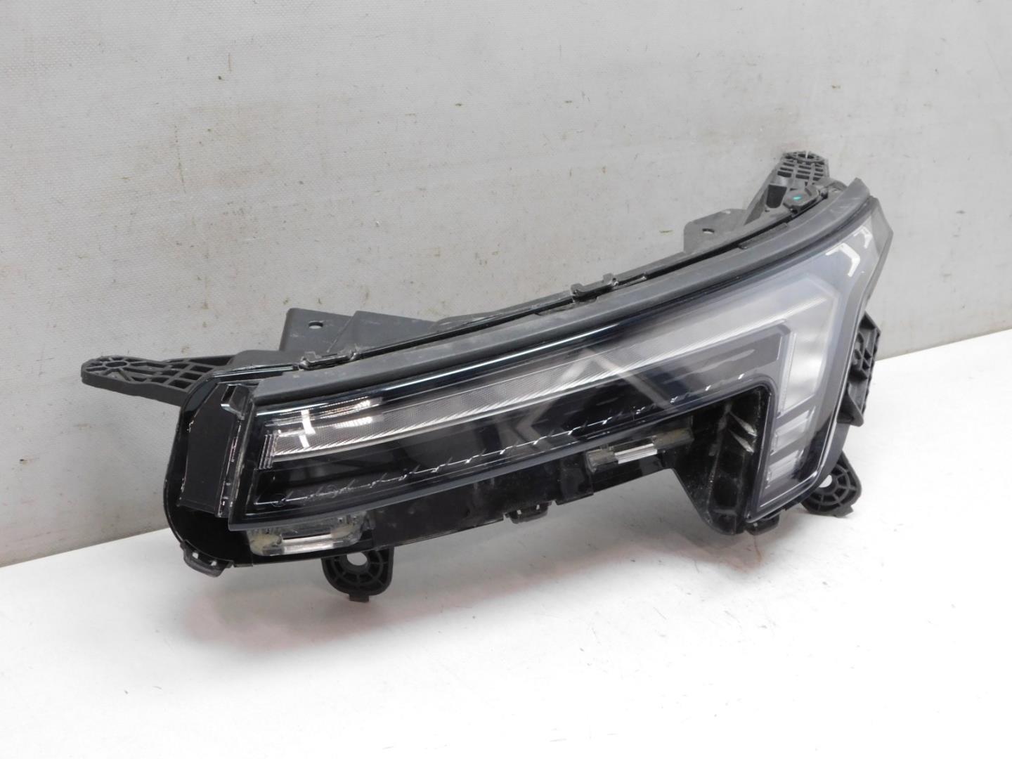 Габарит передний левый