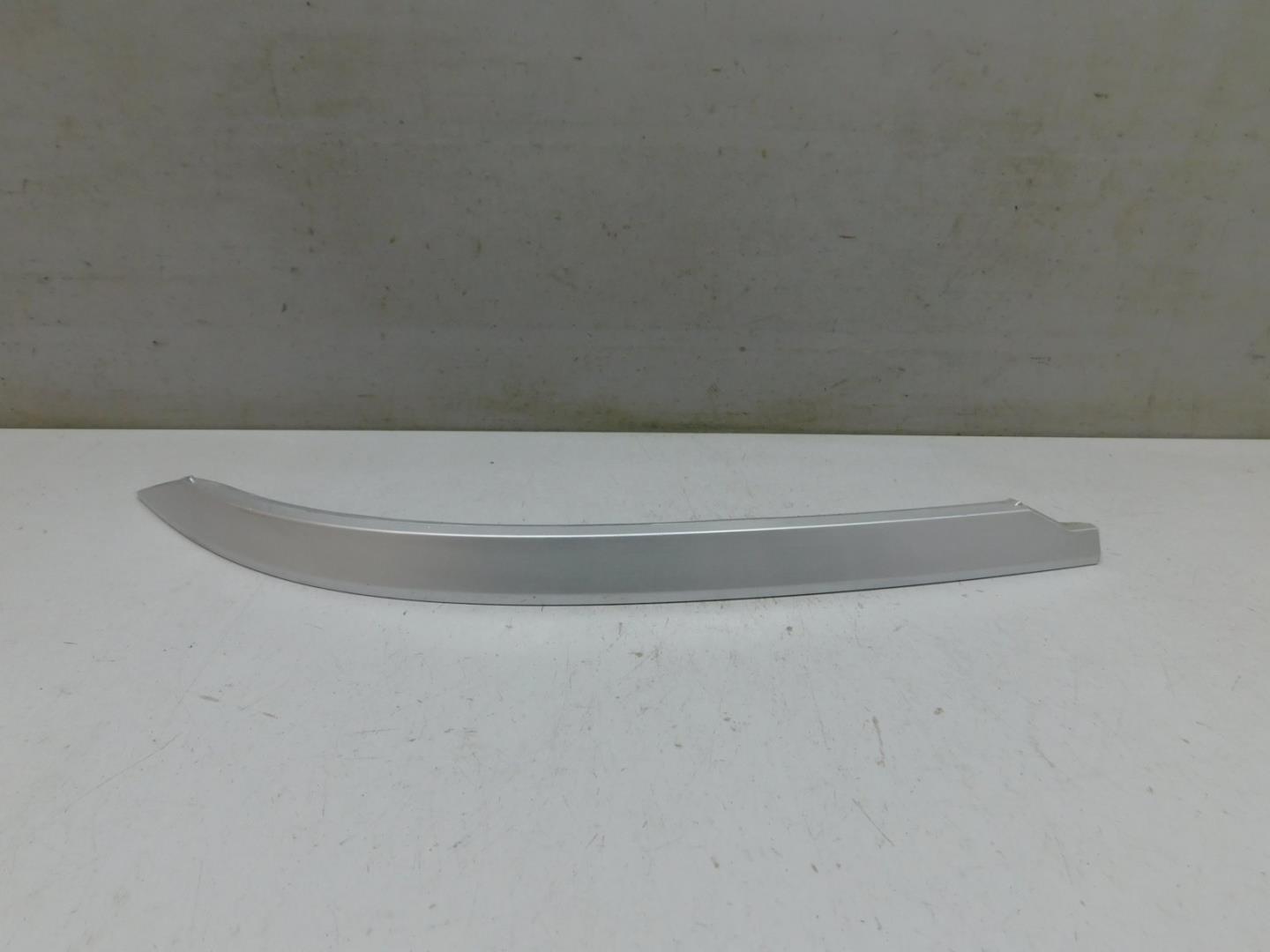 Накладка заднего бампера левая