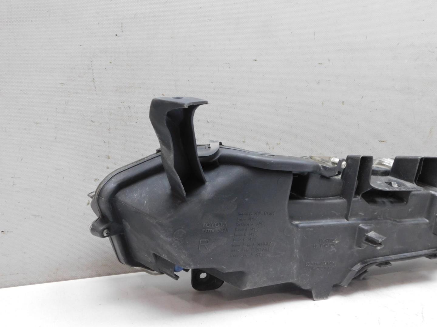 Габарит передний правый