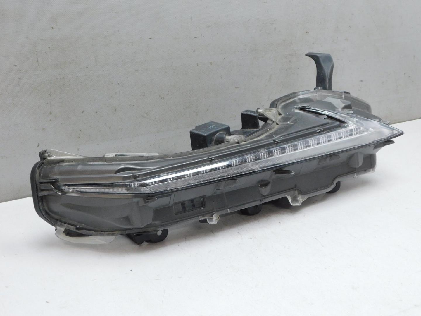 Габарит передний правый