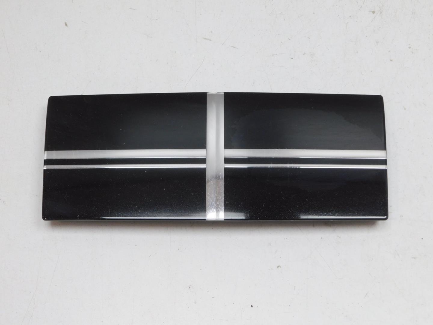 Накладка на решетку радиатора