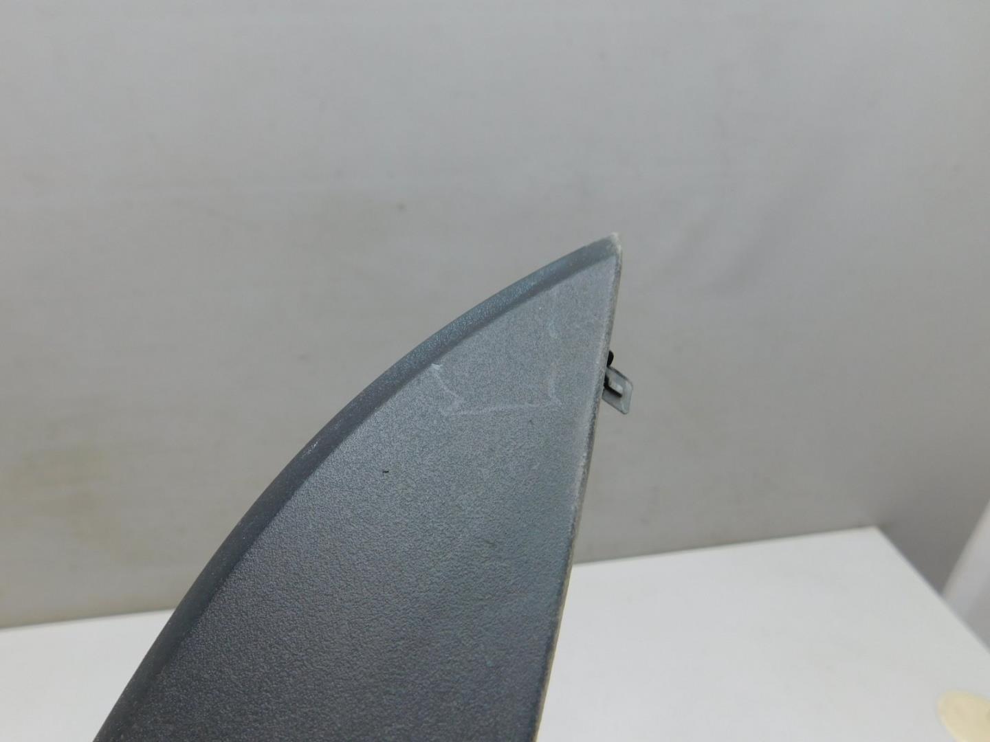 Заглушка буксировочного крюка