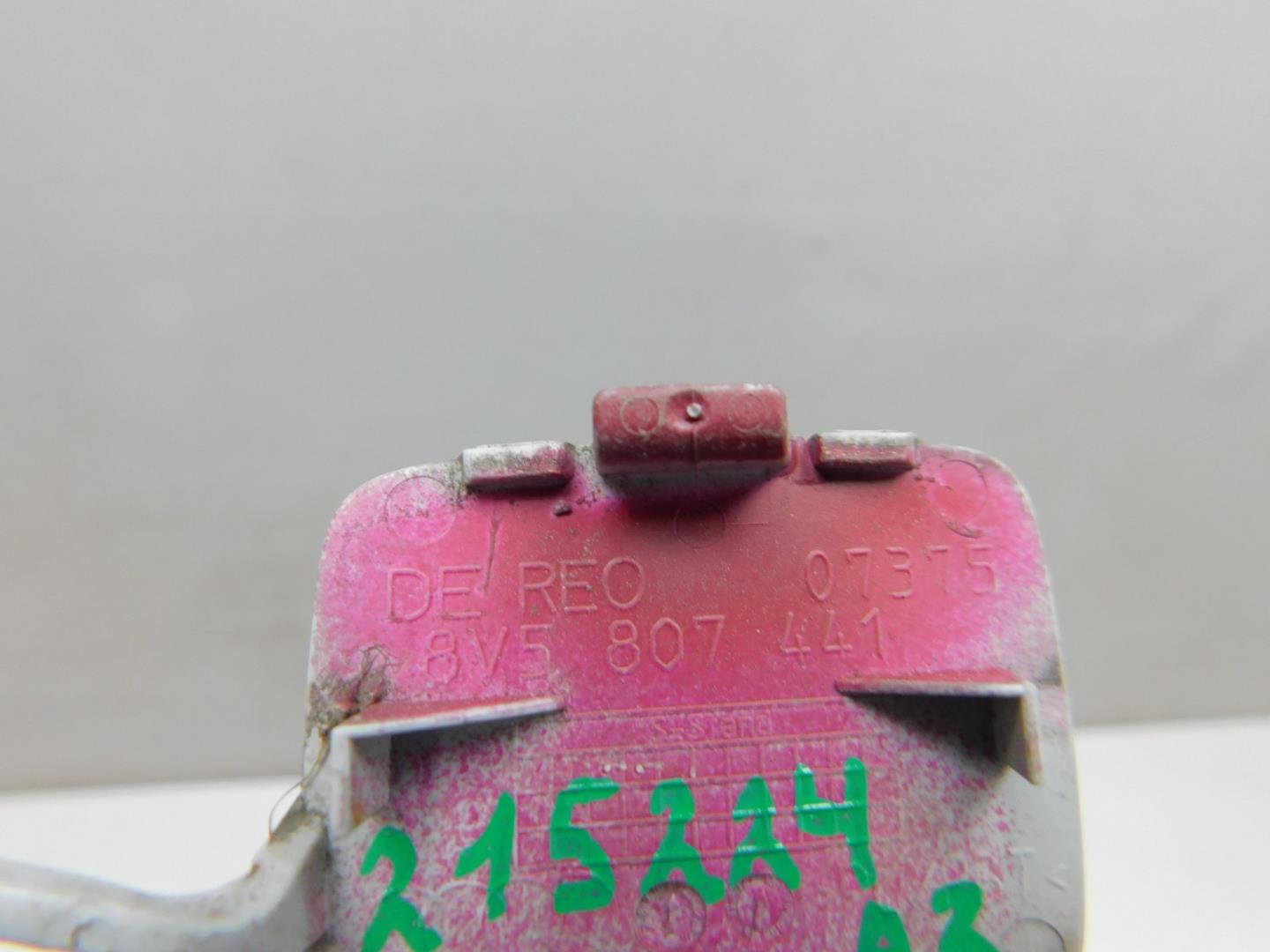 Заглушка буксировочного крюка