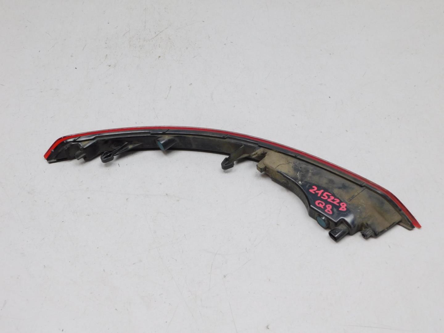 Фонарь задний в бампер левый