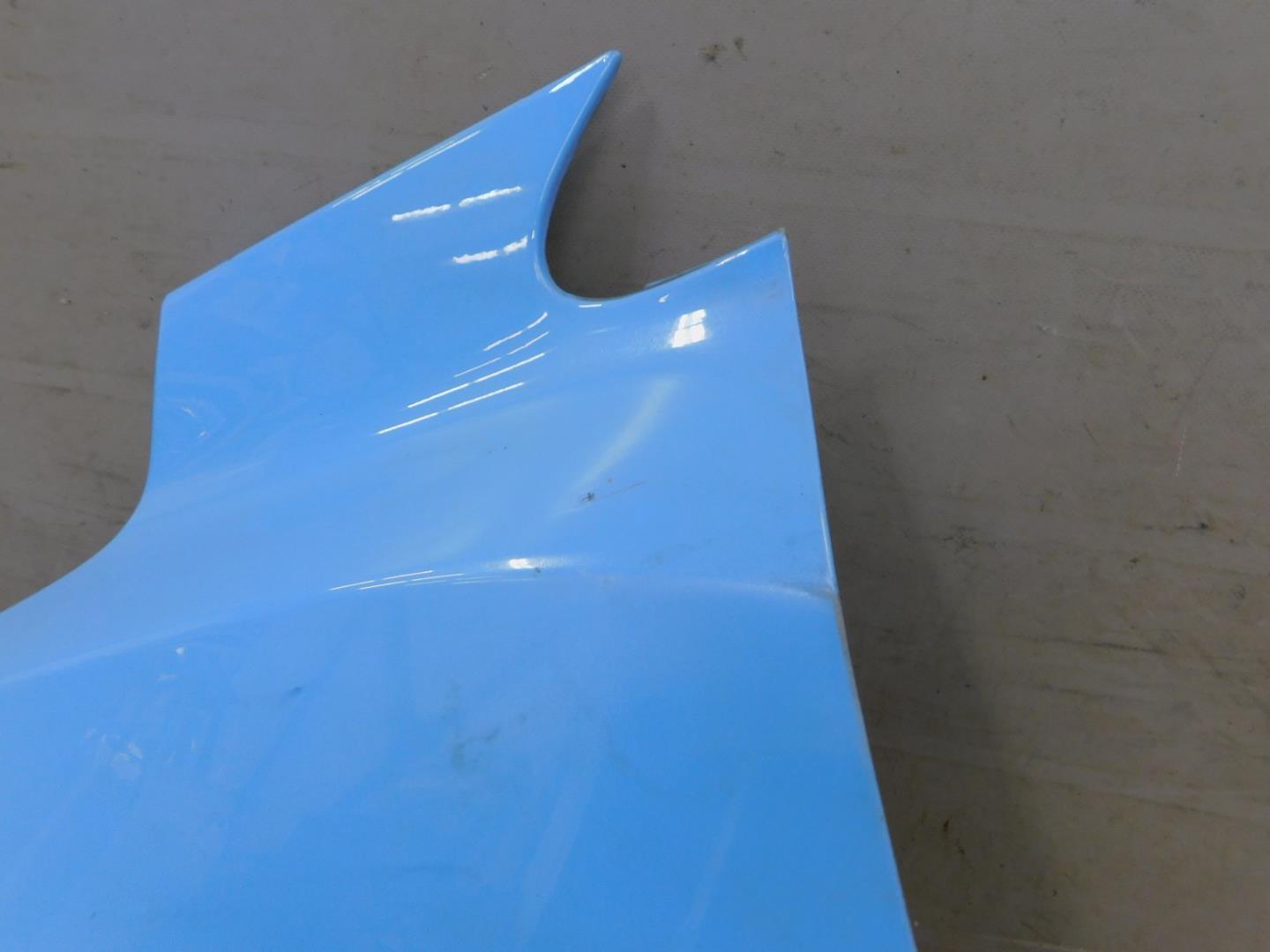 Крыло переднее левое