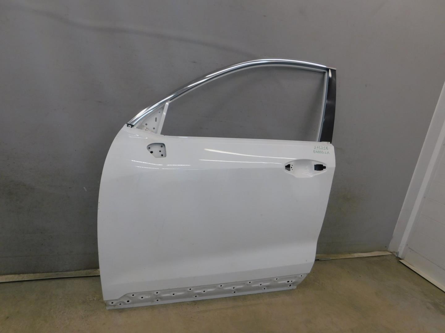 Дверь передняя левая