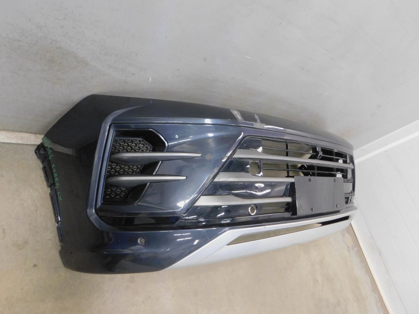 Бампер передний