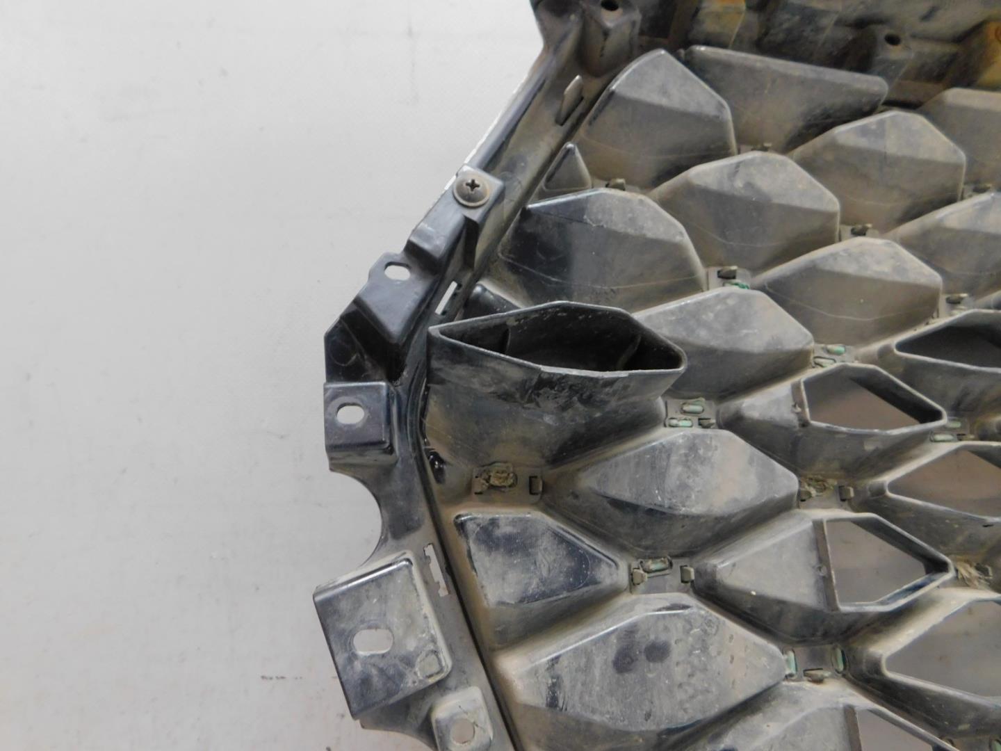 Решетка радиатора