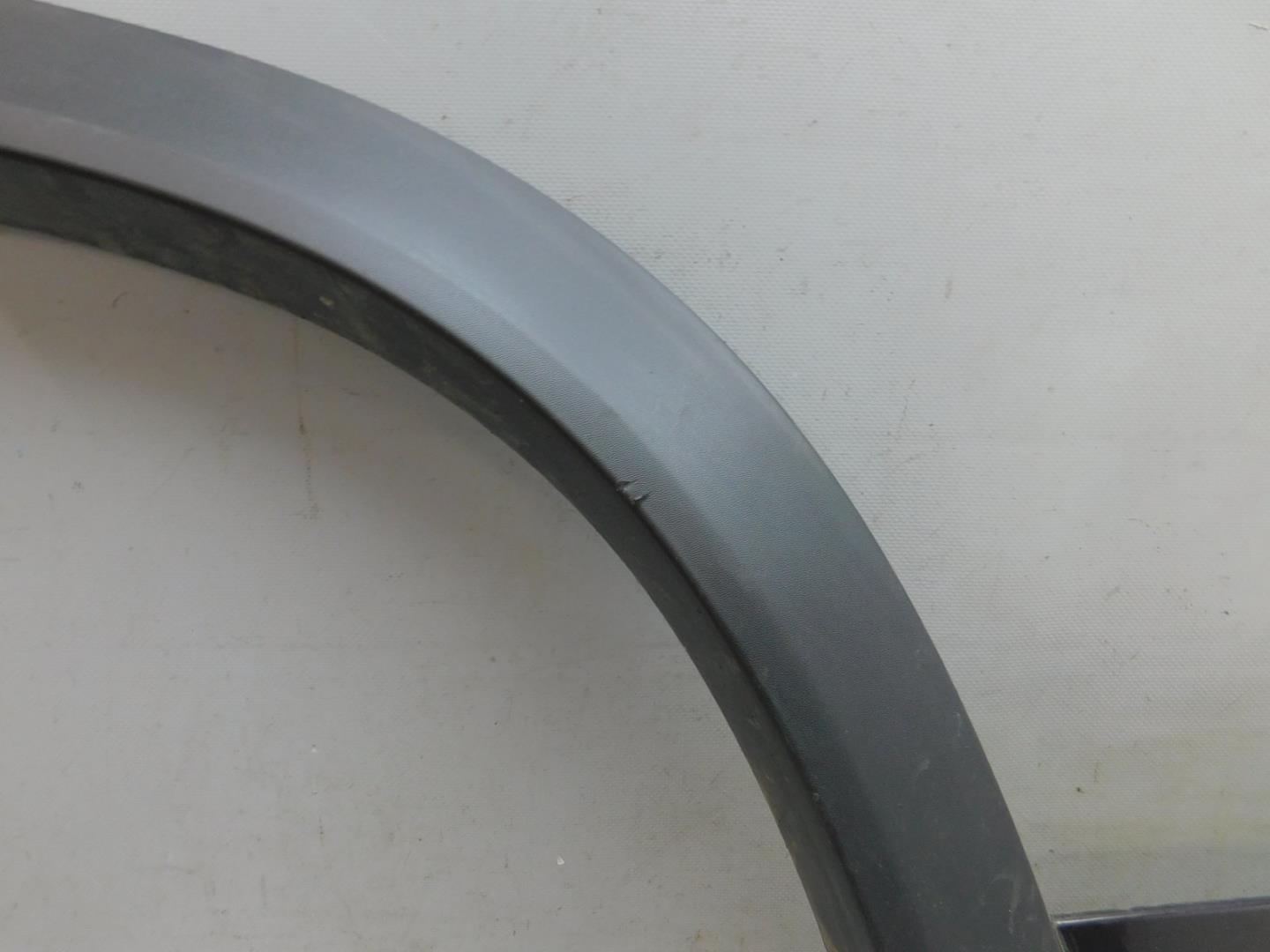 Накладка двери задней правой