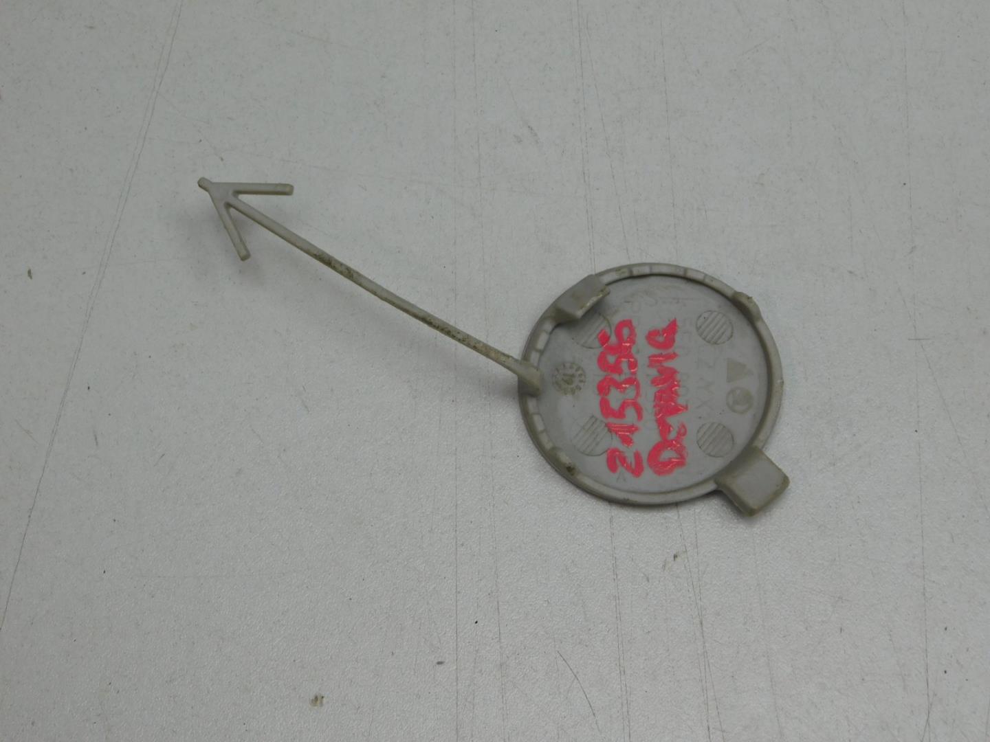 Заглушка буксировочного крюка