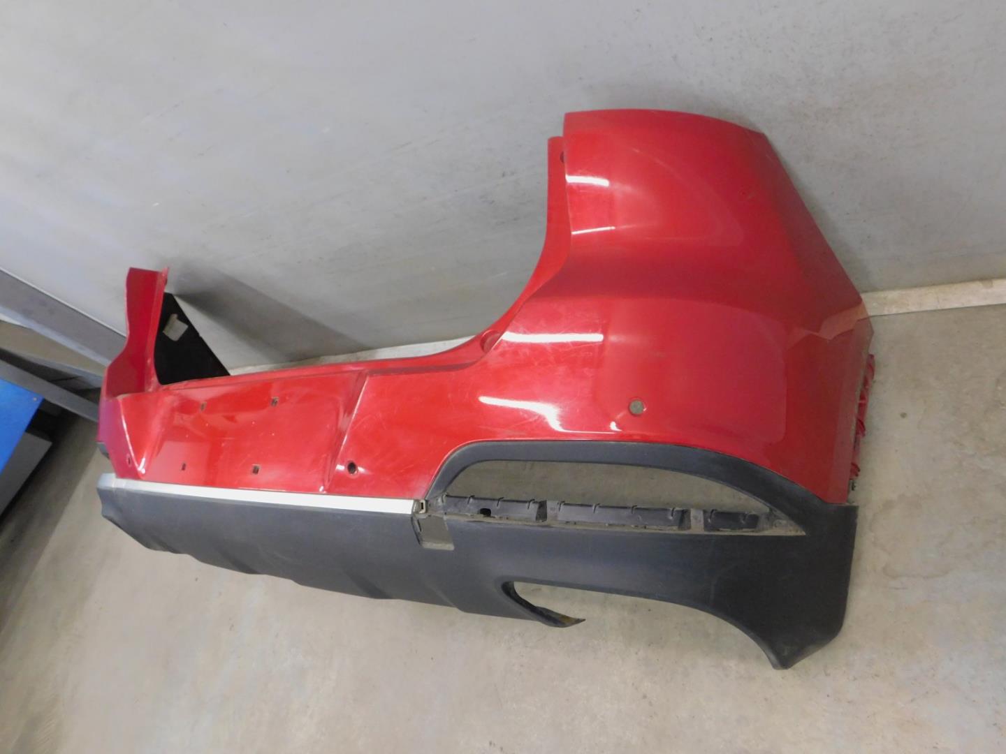 Бампер задний